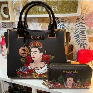 Frida Kahlo Purse & wallet